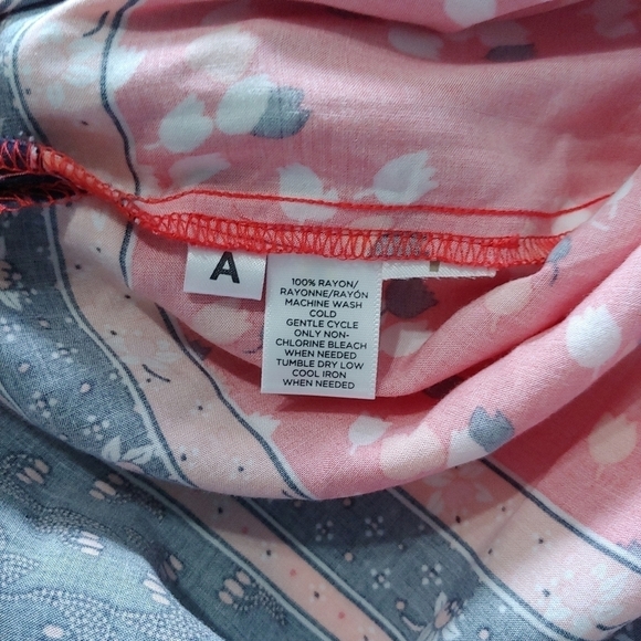 Loft floral red long sleeves top - Picture 9 of 10